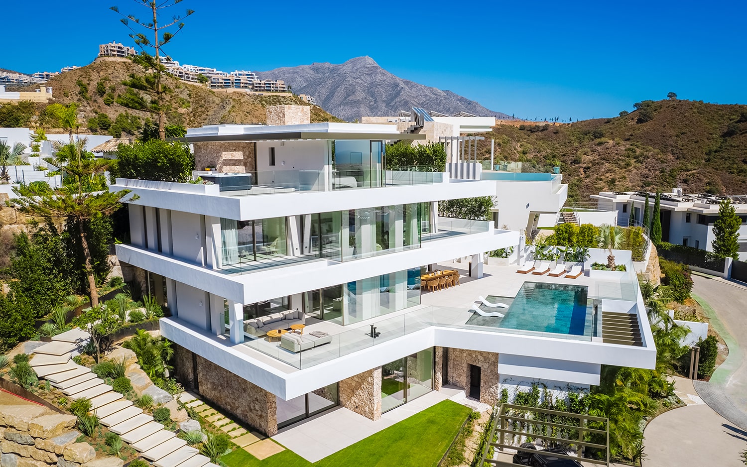 Villas for sale in Marbella: Own a piece of paradise