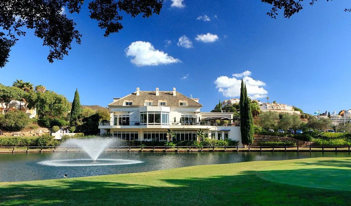 El Lago marbella
